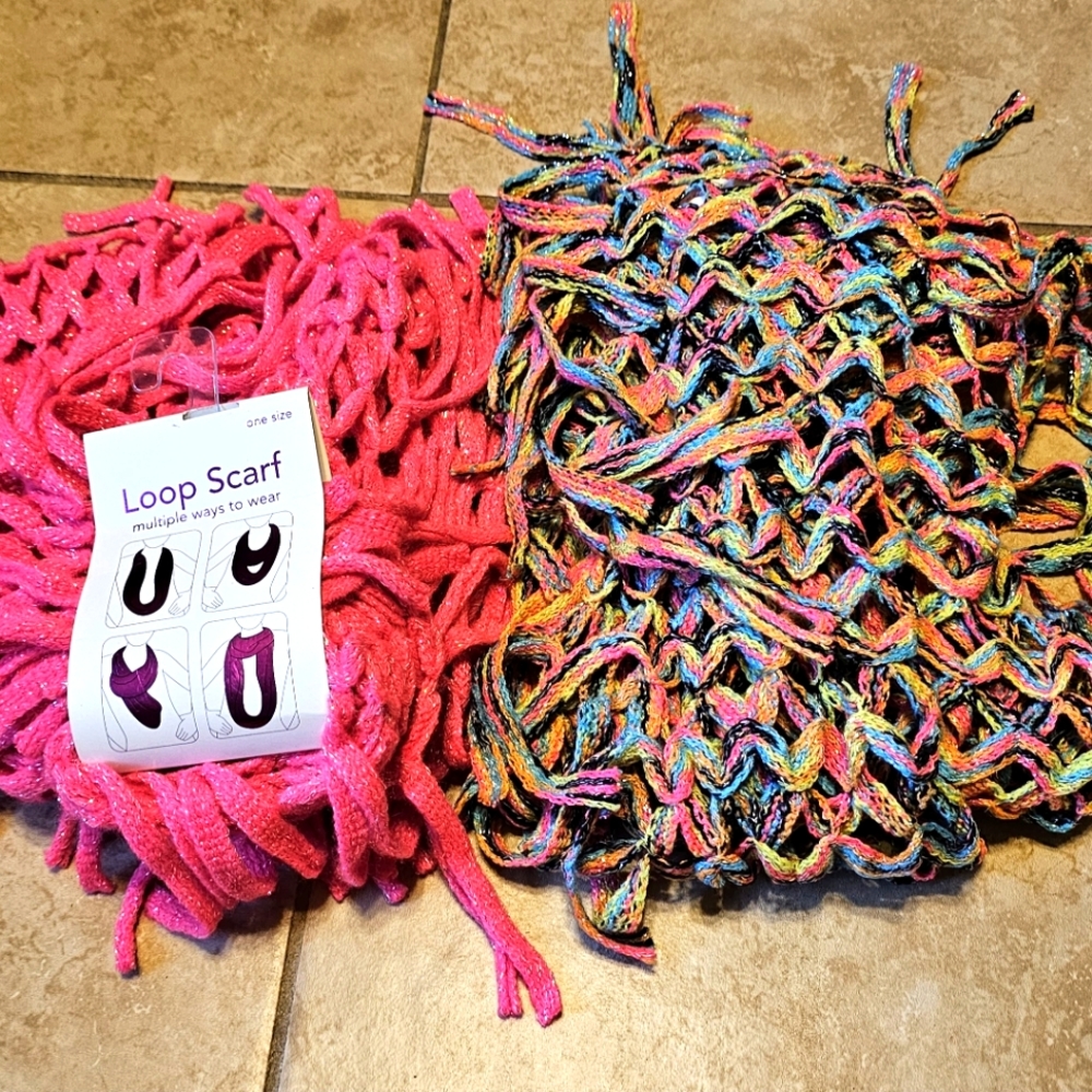 2 for 1 😁 Glittery Loop Scarves!!